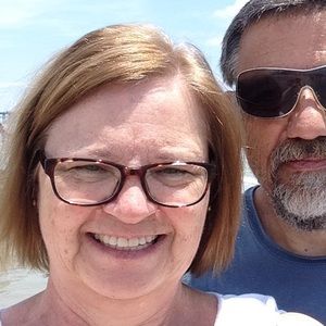 Meet your Posher, Debbie